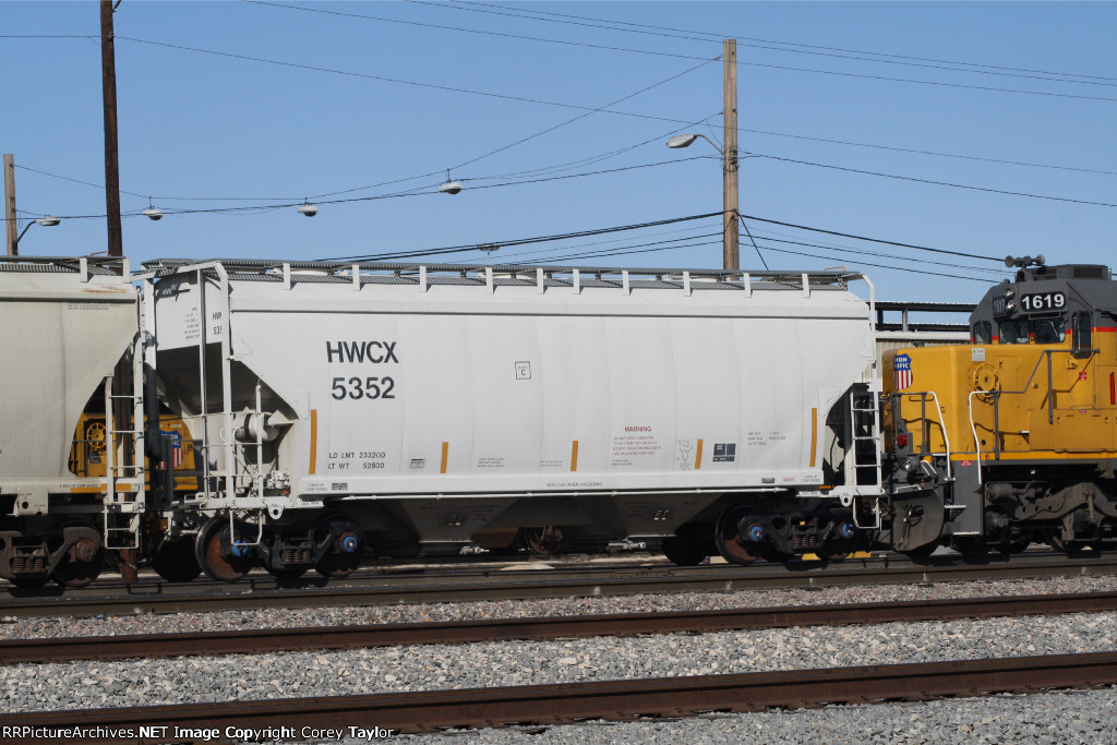 HWCX 5352